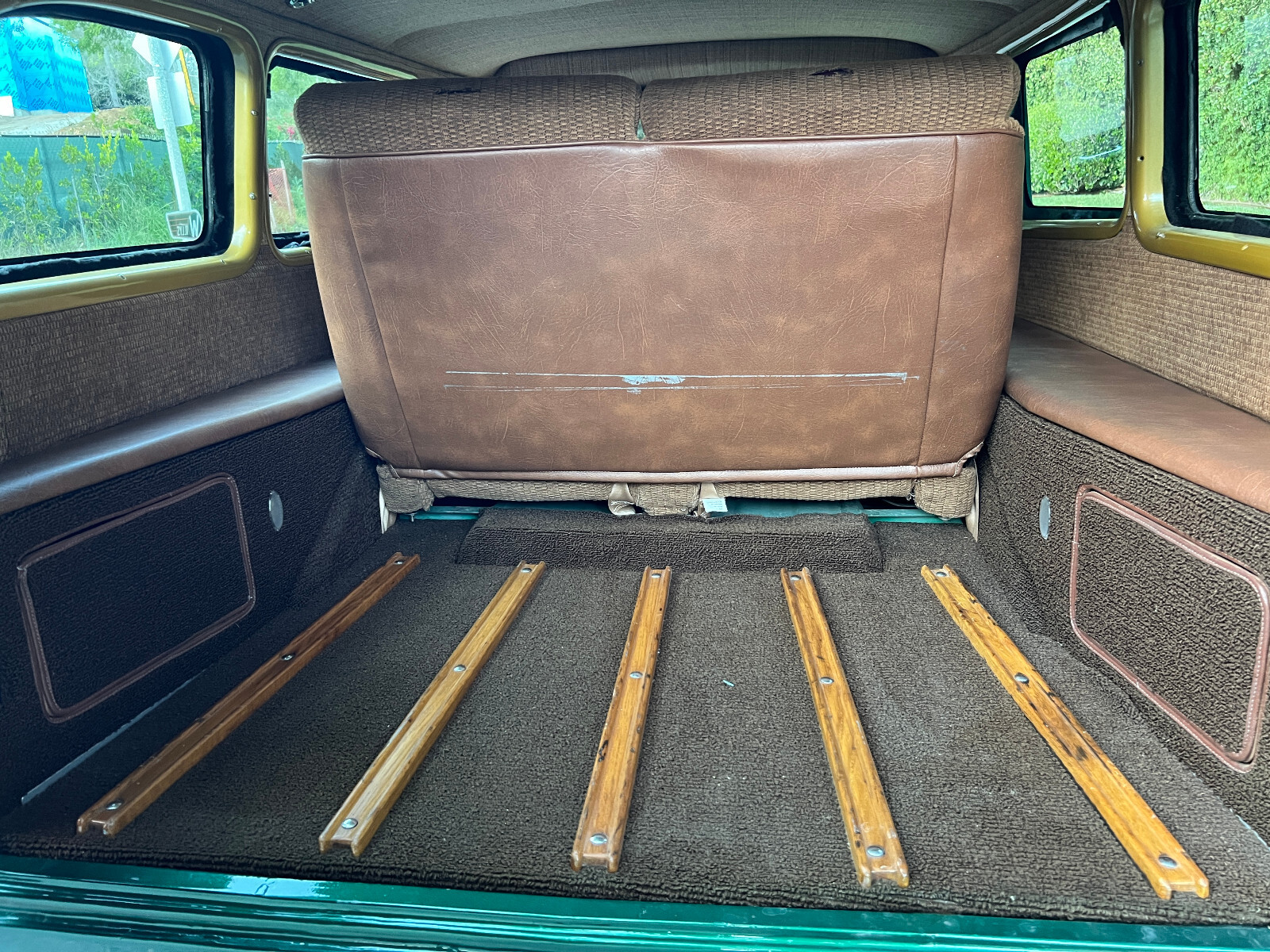 Willys-Custom-Wagon-1963-Wagon-9