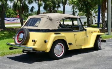 Willys-Jeepster-1949-Convertible-2
