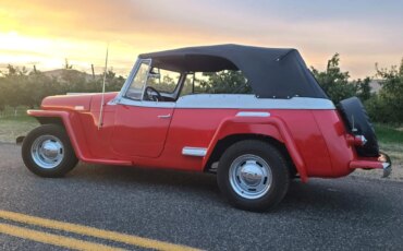 Willys-Jeepster-1949-Red-Black-1