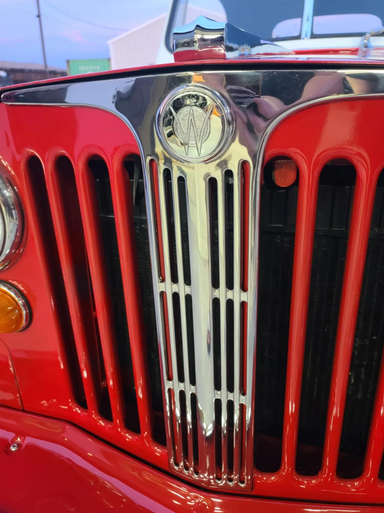 Willys-Jeepster-1949-Red-Black-13