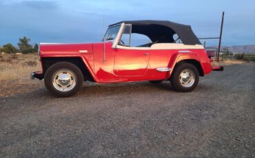 Willys-Jeepster-1949-Red-Black