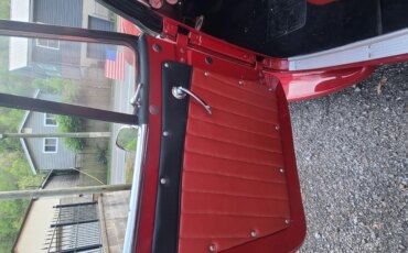 Willys-Jeepster-phaeton-1951-Red-Red-12
