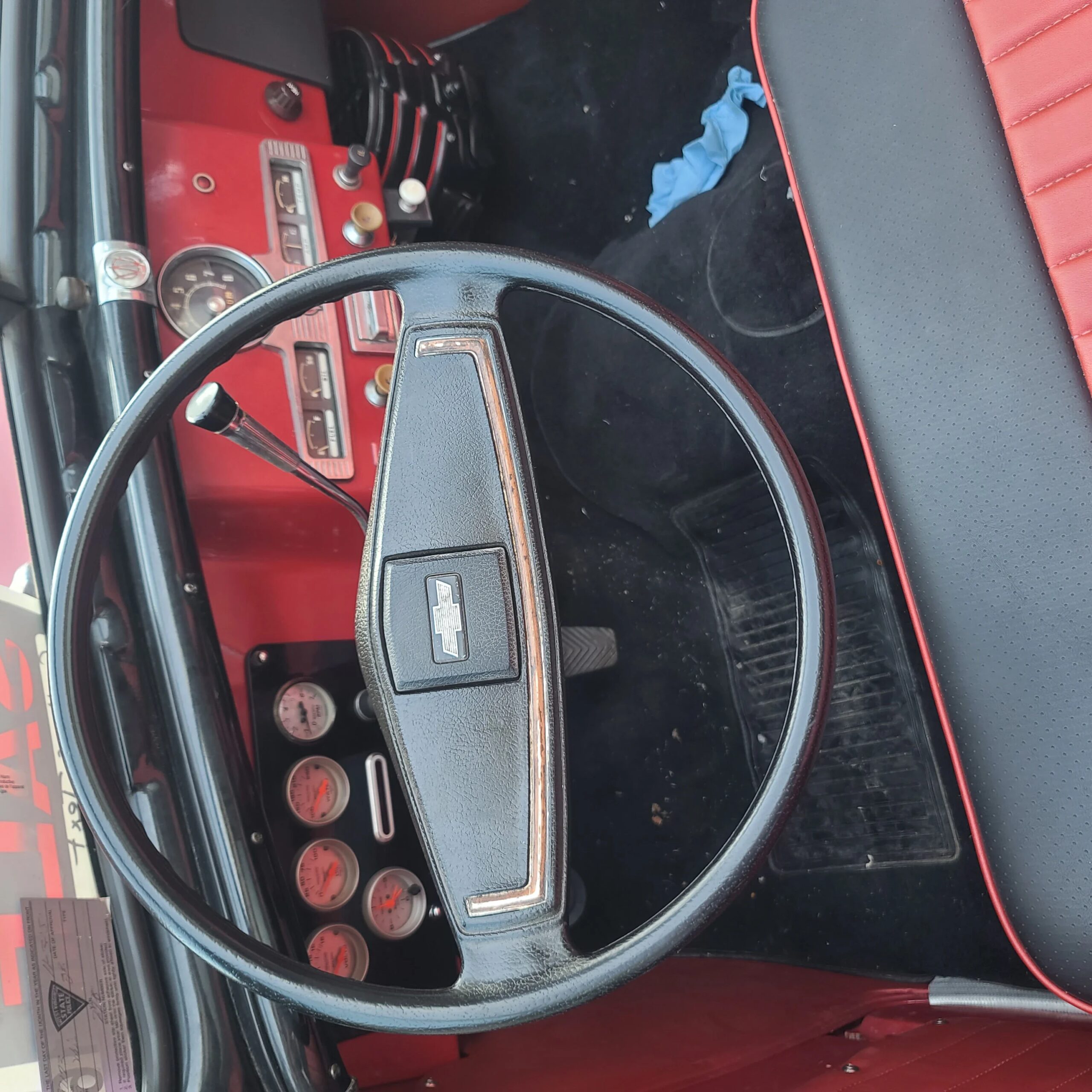 Willys-Jeepster-phaeton-1951-Red-Red-23