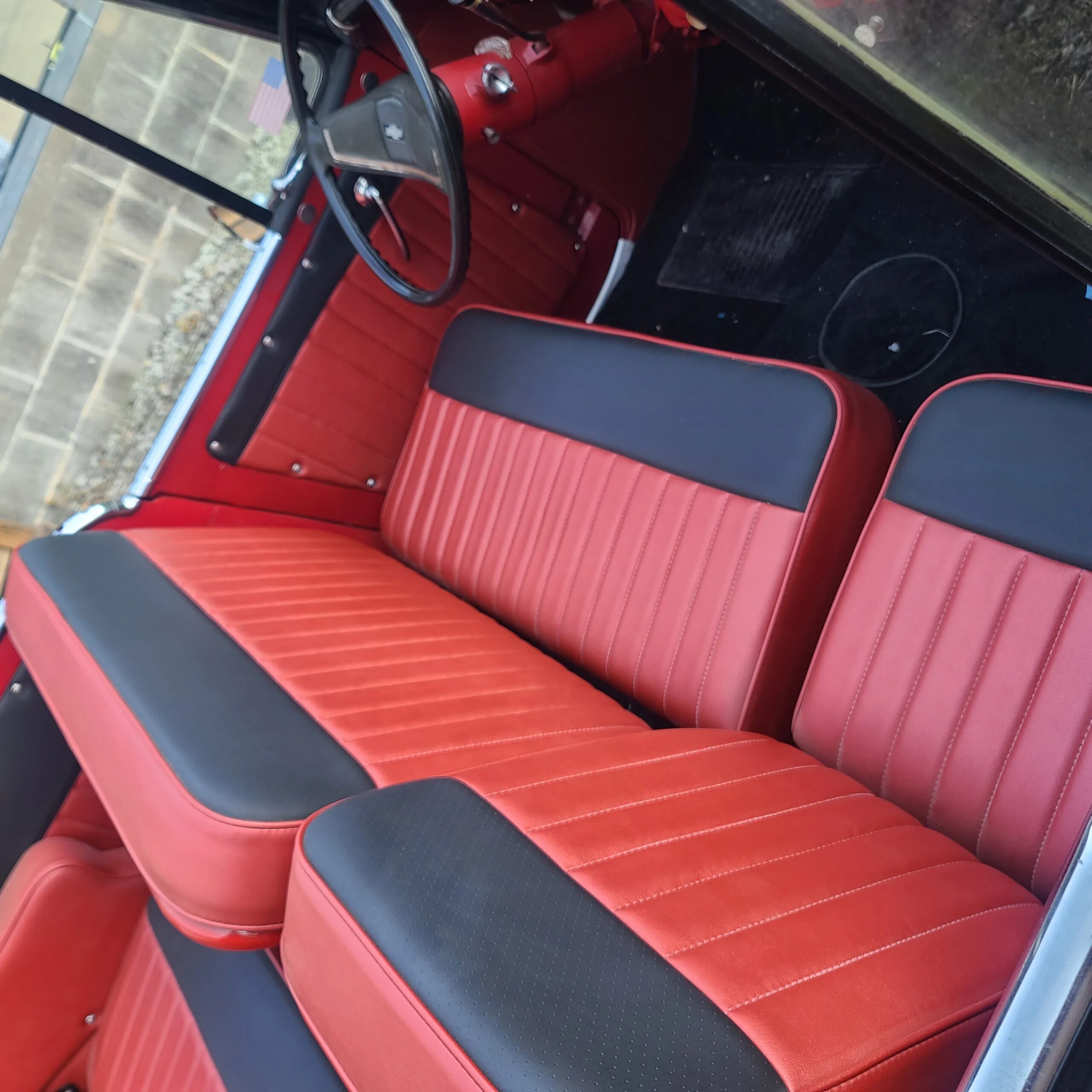 Willys-Jeepster-phaeton-1951-Red-Red-24