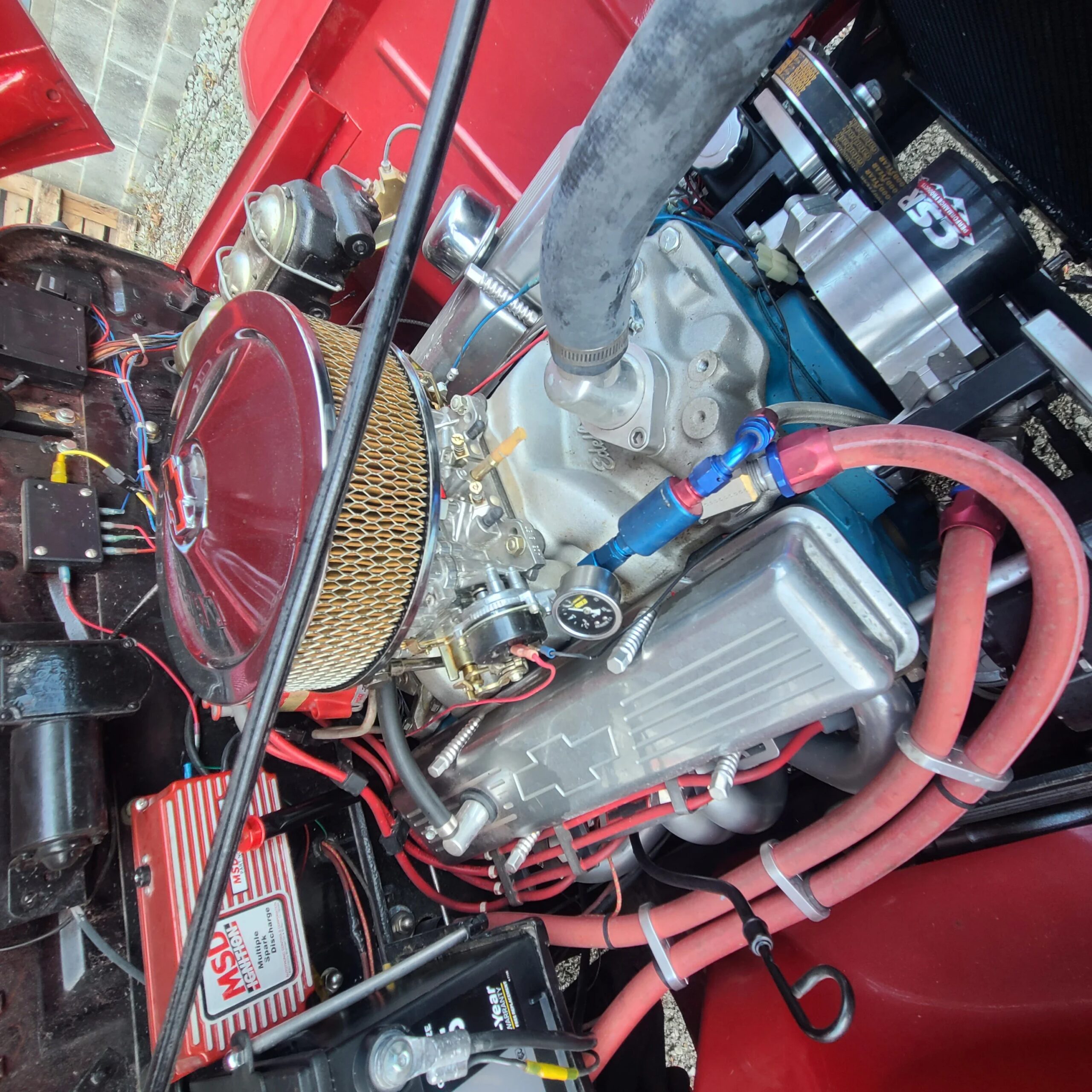 Willys-Jeepster-phaeton-1951-Red-Red-32