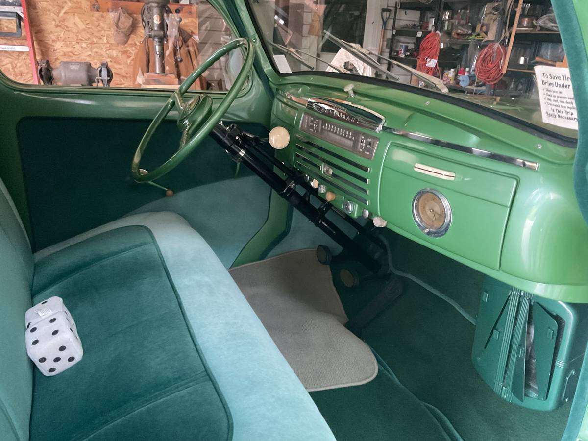 Willys-americar-1942-green-3