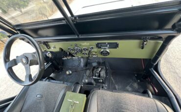 Willys-jeep-1942-green-13