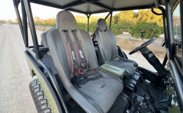 Willys-jeep-1942-green-15