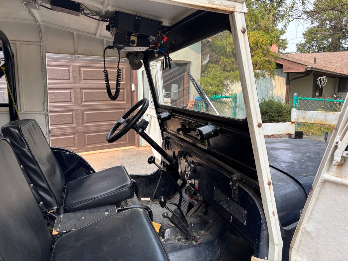 Willys-jeep-1948-blue-7