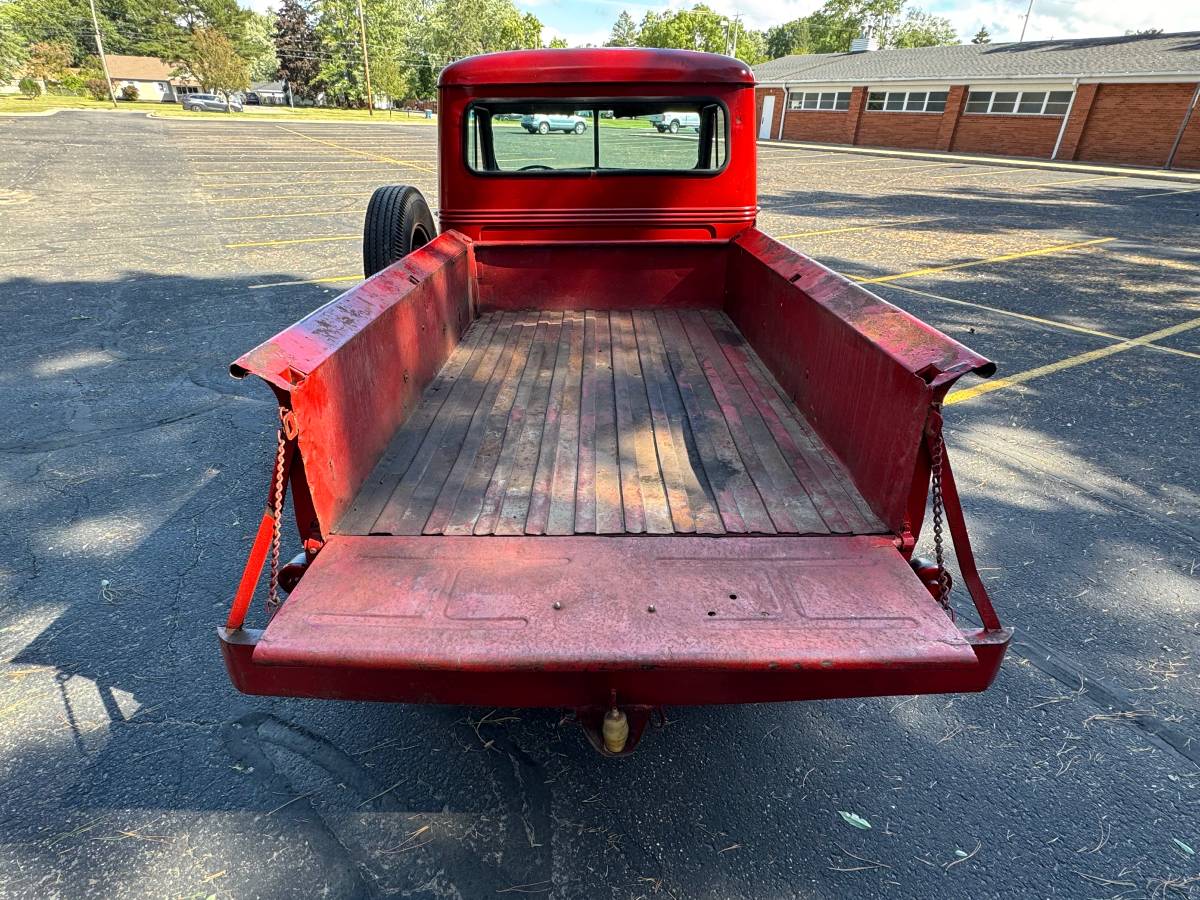 Willys-jeep-pickup-1957-19