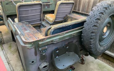 Willys-m38a1-1952-green-3
