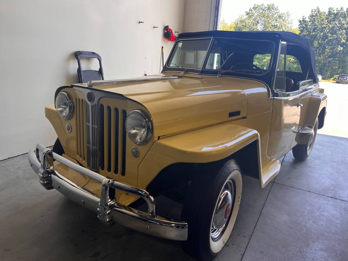 Willys-overland-jeepster-1950-yellow-5