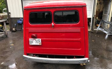 Willys-wagon-1949-red-1