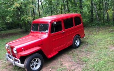 Willys-wagon-1949-red