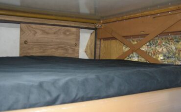 Winnebago-brave-d-18-1973-white-20