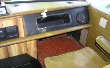 Winnebago-brave-d-18-1973-white-8