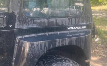 Wrangler-1995-black-2