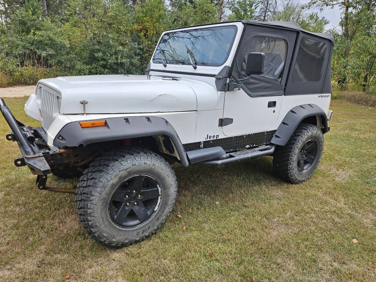 Wrangler-1995-white-1