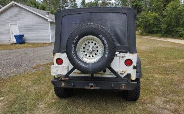 Wrangler-1995-white-4