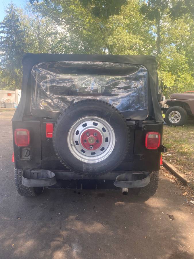 Yj-jeep-wrangler-1994-black-4