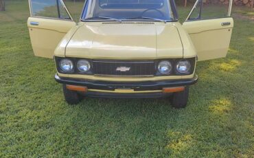 chevy-luv-1973-yellow-2