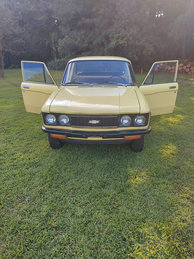 chevy-luv-1973-yellow-2