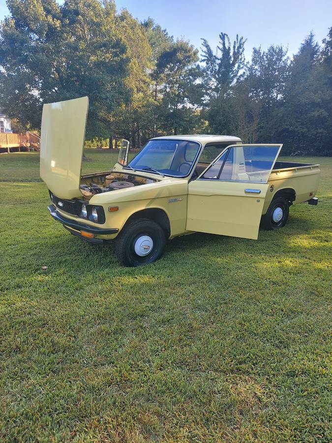 chevy-luv-1973-yellow