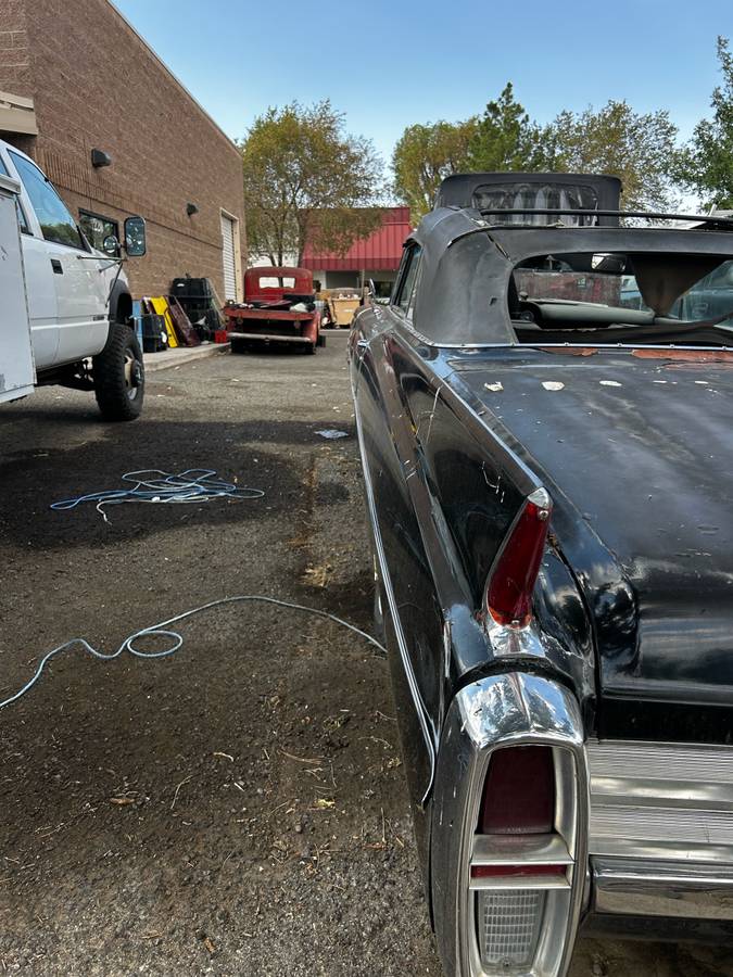 ‘63-cadillac-deville-1963-black-1