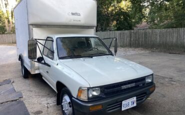 ★toyota-1-ton-box-van-1990-white-2