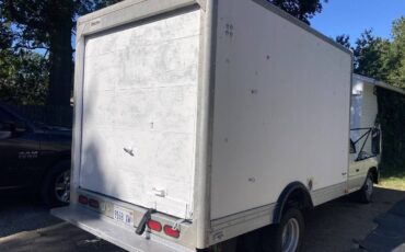 ★toyota-1-ton-box-van-1990-white-4