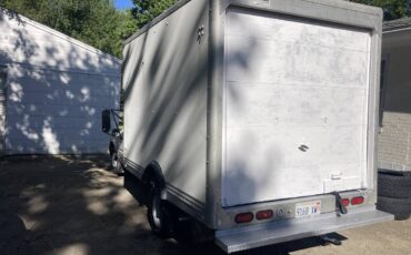 ★toyota-1-ton-box-van-1990-white-6