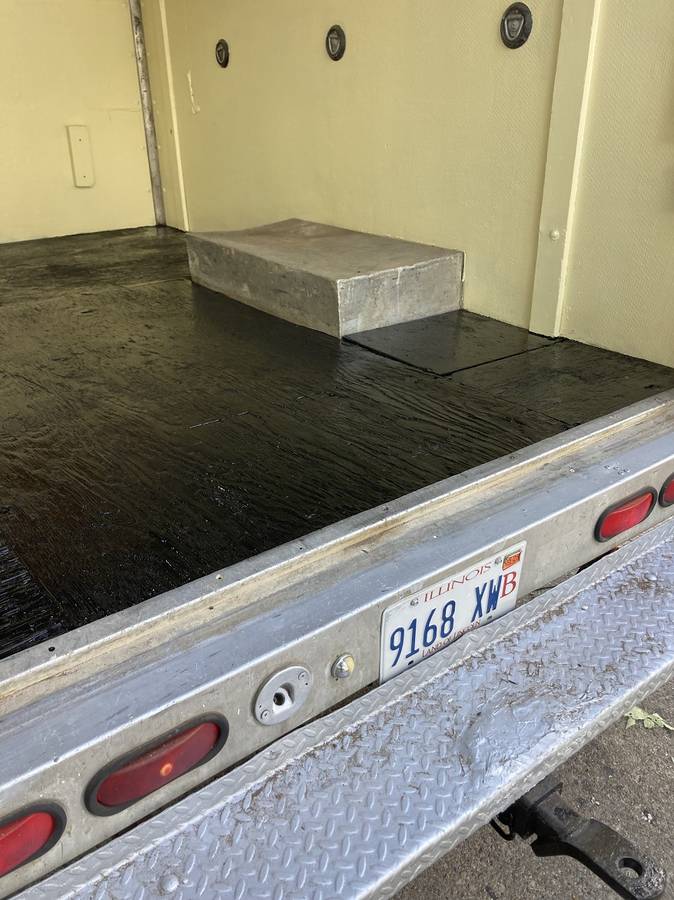 ★toyota-1-ton-box-van-1990-white-9