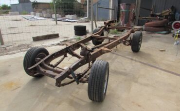12-ton-truck-frame-1949-orange-1