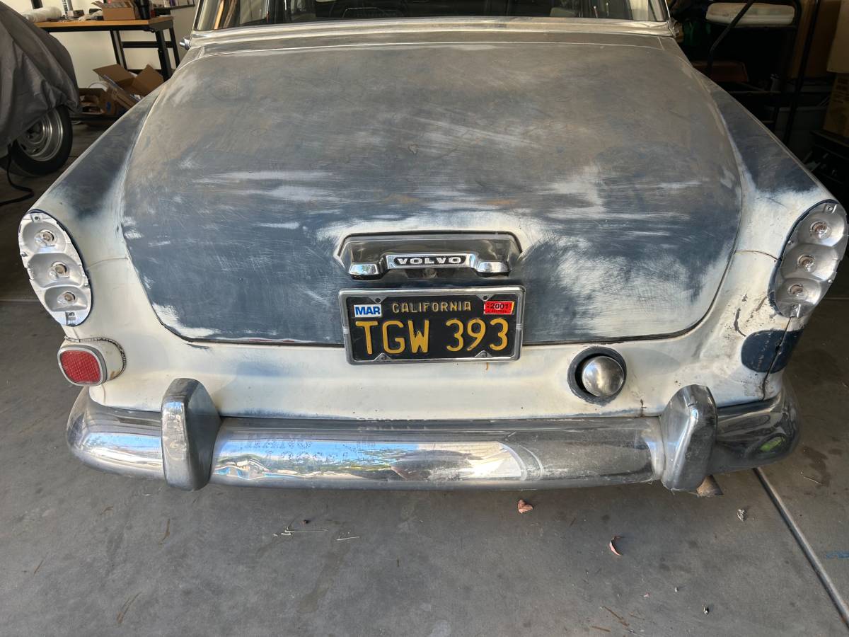 122s-volvo-1966-white-4