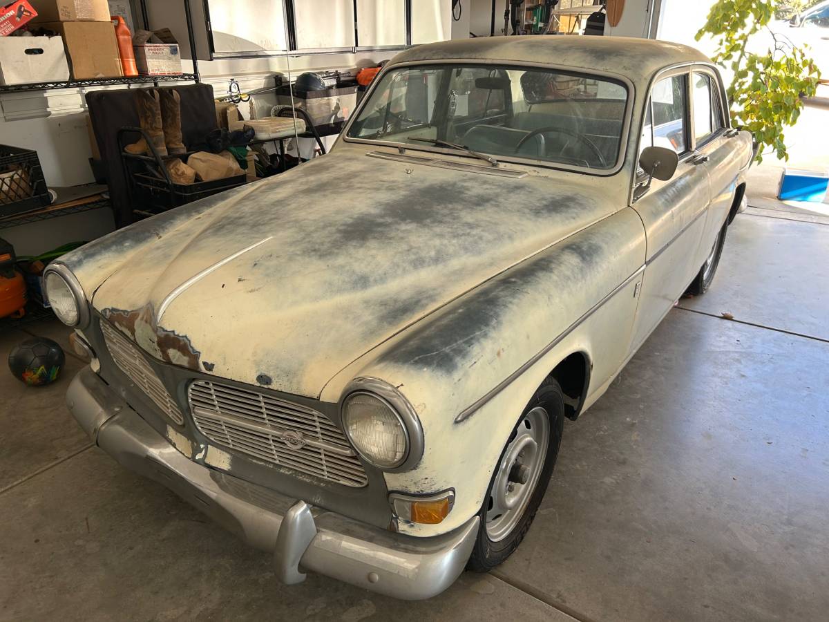 122s-volvo-1966-white
