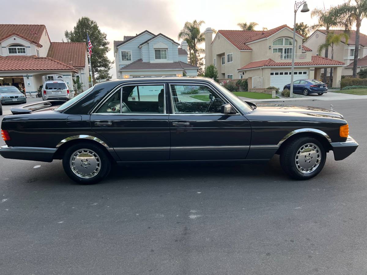 300-se-mercedes-1989-10