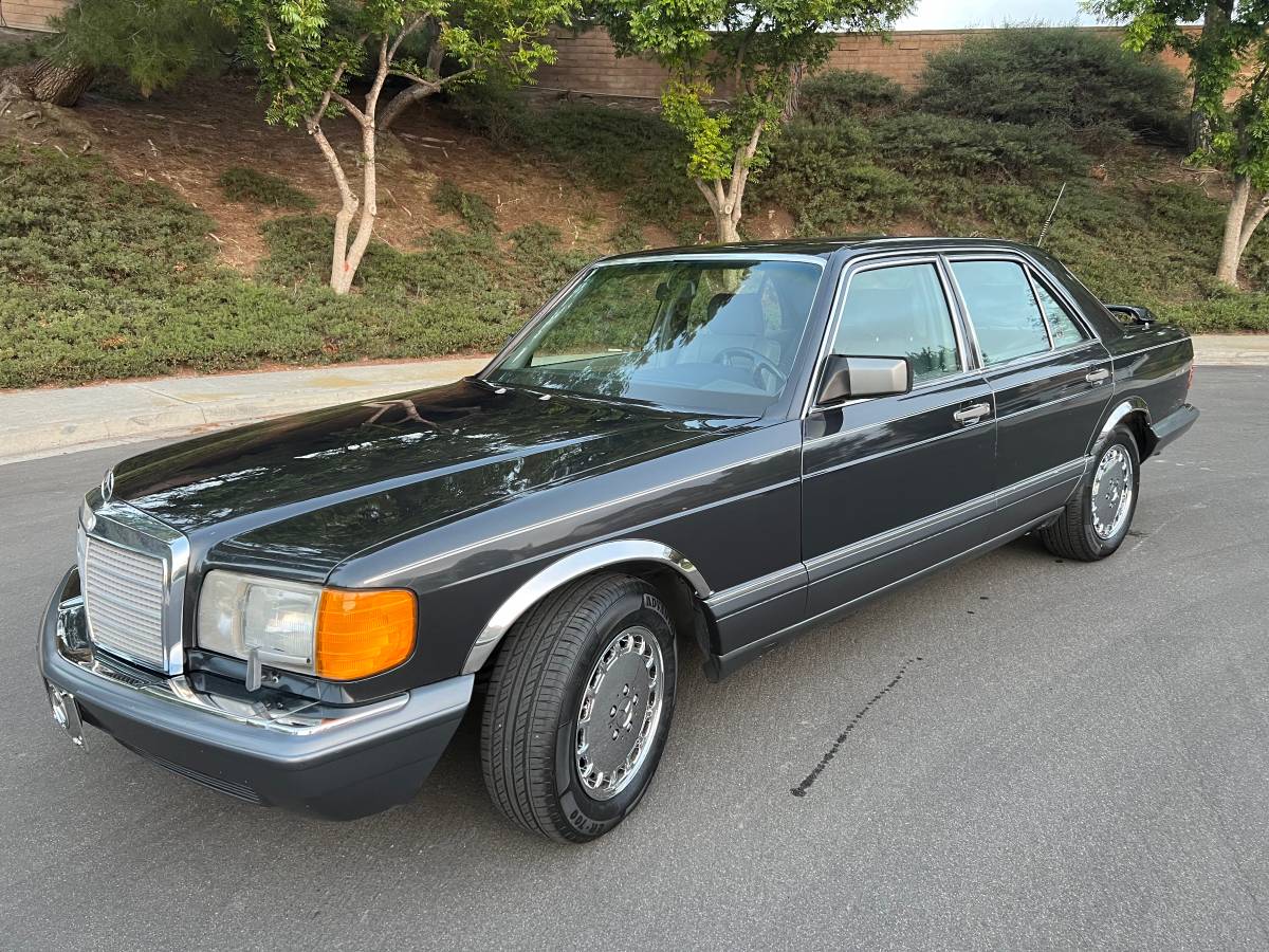 300-se-mercedes-1989-11