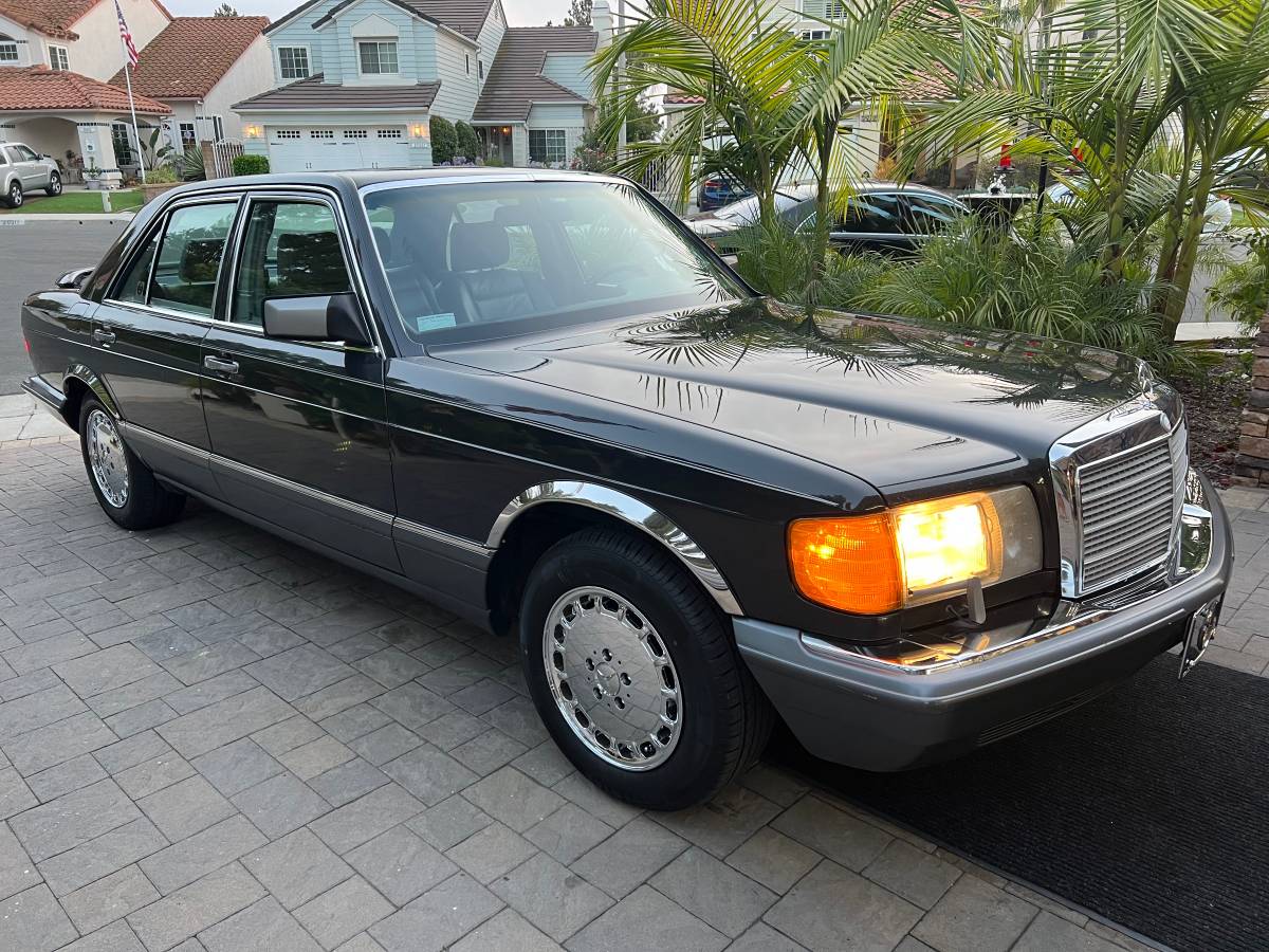 300-se-mercedes-1989-43