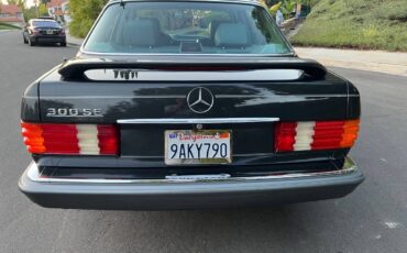300-se-mercedes-1989-46
