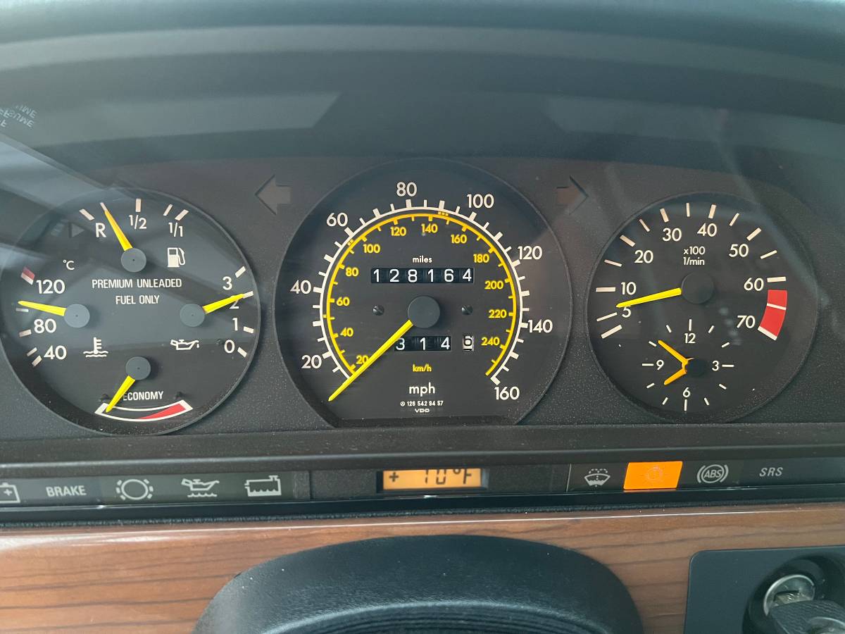 300-se-mercedes-1989-61