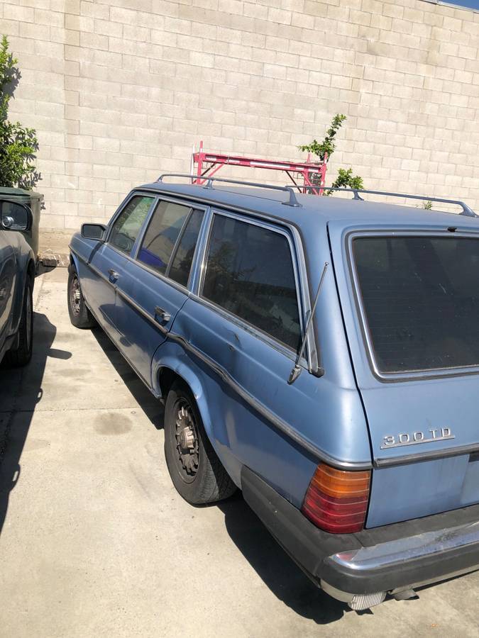300-td-diesel-1980-blue-9
