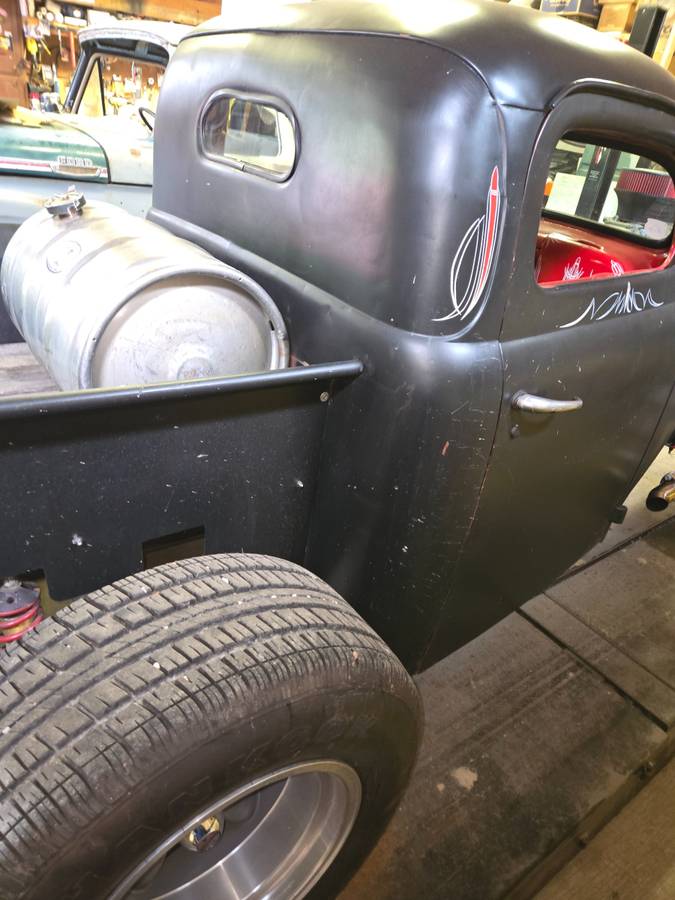 49-ford-f1-1949-black-12