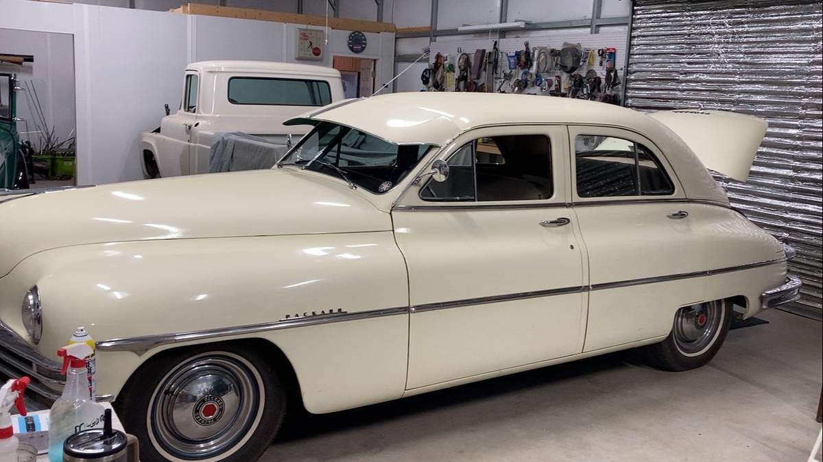 49-packard-1949-21