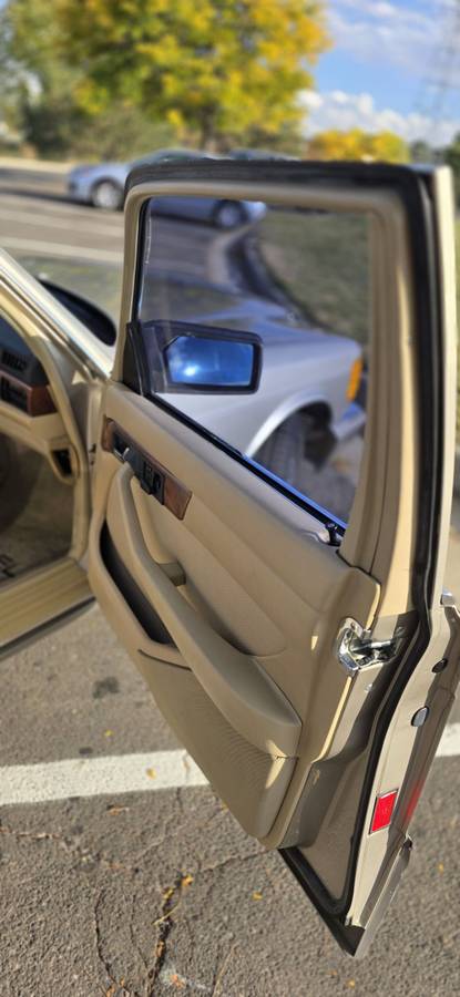 560-sel-mercedes-benz-1988-custom-10