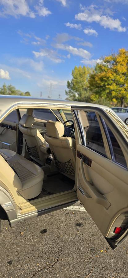 560-sel-mercedes-benz-1988-custom-11