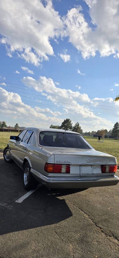 560-sel-mercedes-benz-1988-custom-12