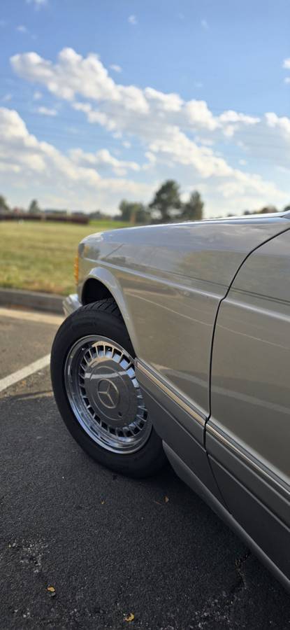 560-sel-mercedes-benz-1988-custom-16