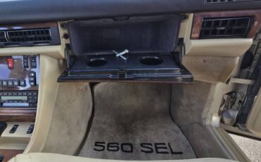 560-sel-mercedes-benz-1988-custom-2