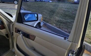 560-sel-mercedes-benz-1988-custom-3