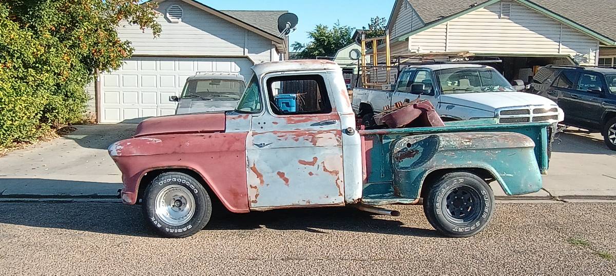 57-chevy-3100-pickup.-1957-custom-1